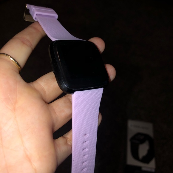 Fitbit Versa - Picture 8 of 8